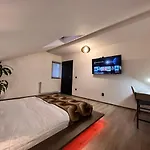 Coresi Bright Apartment Brasov