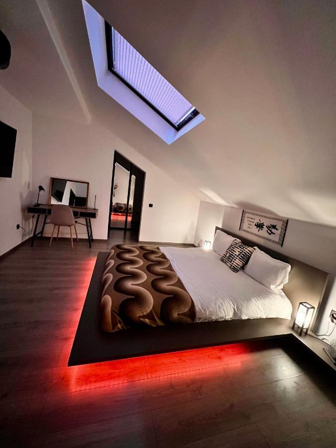 Apartment Coresi Bright