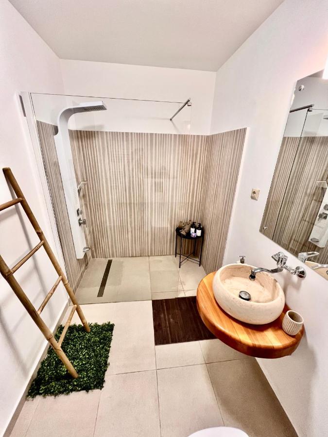 Coresi Bright Apartment