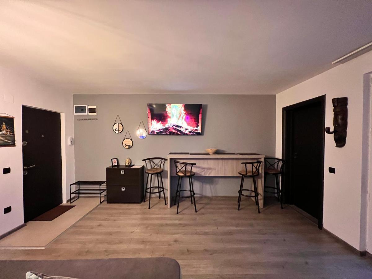 Coresi Bright Apartment Brașov